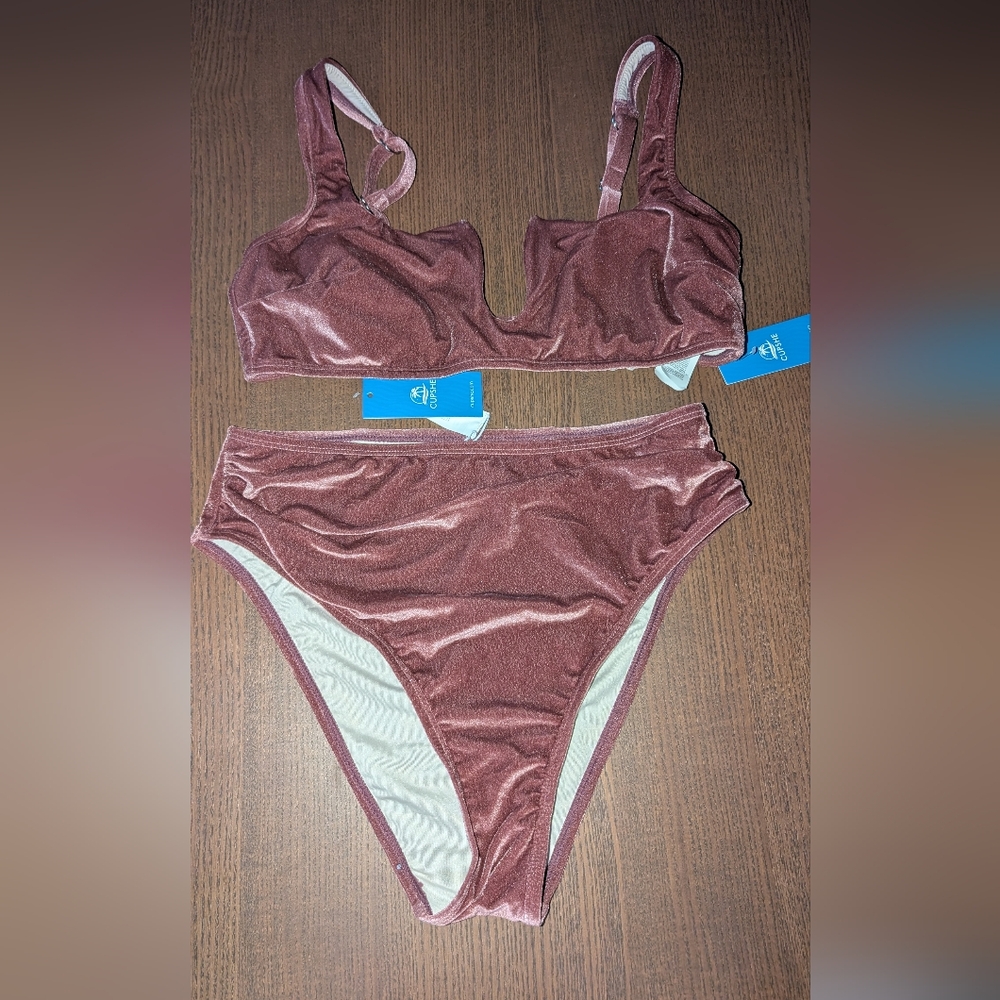 NWT Cupshe Purple Velvet Bikini Set Swimsuit Ruched Bottom Adjustable Top Deep V - Picture 3 of 6